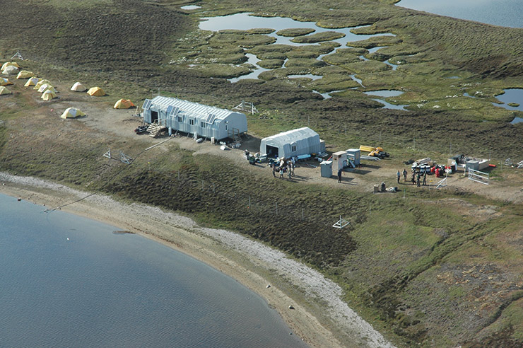 Bylot Island Field Station (CEN)